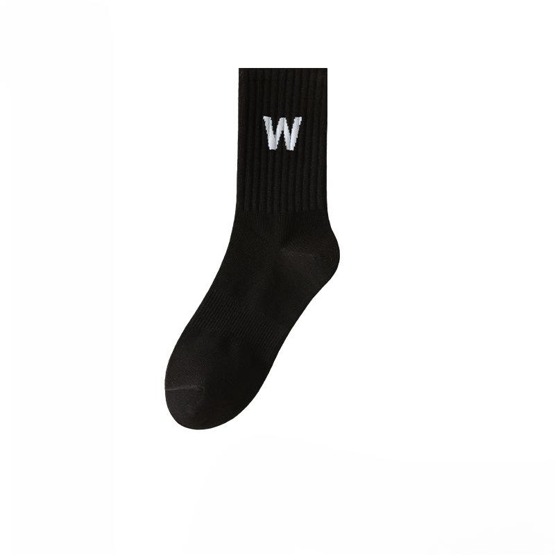 Female Autumn and Winter Warm Sweat Absorbing Breathable Boneless Letter Sports Tube Socks