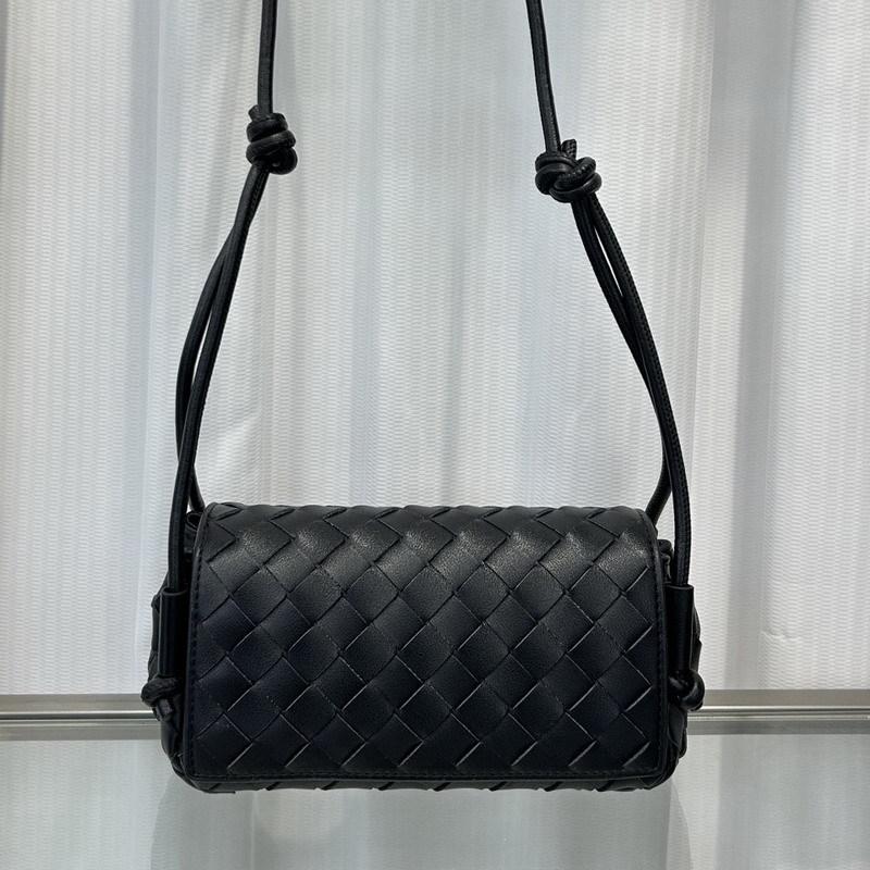 New Cowhide Leather Woven Bag Small Square Bag Pillow Bag Tote Bag Shoulder Messenger Bag Handbag Women's Bag