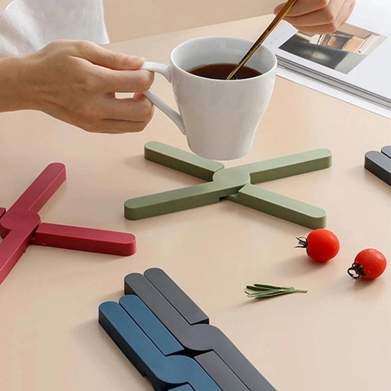 X-Shaped Foldable Tripod Mat Silicone Heat Table Mat Resistant Pad Foldable Non-Slip Pot Pan Mat Kitchen Accessorie Coaster