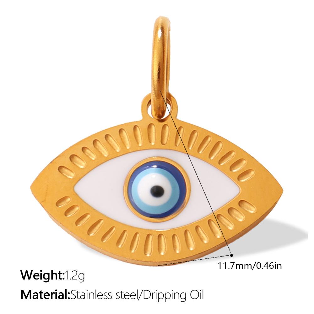 European and American retro exotic jewelry pendant golden Fatima hand evil eye element decorative pendant
