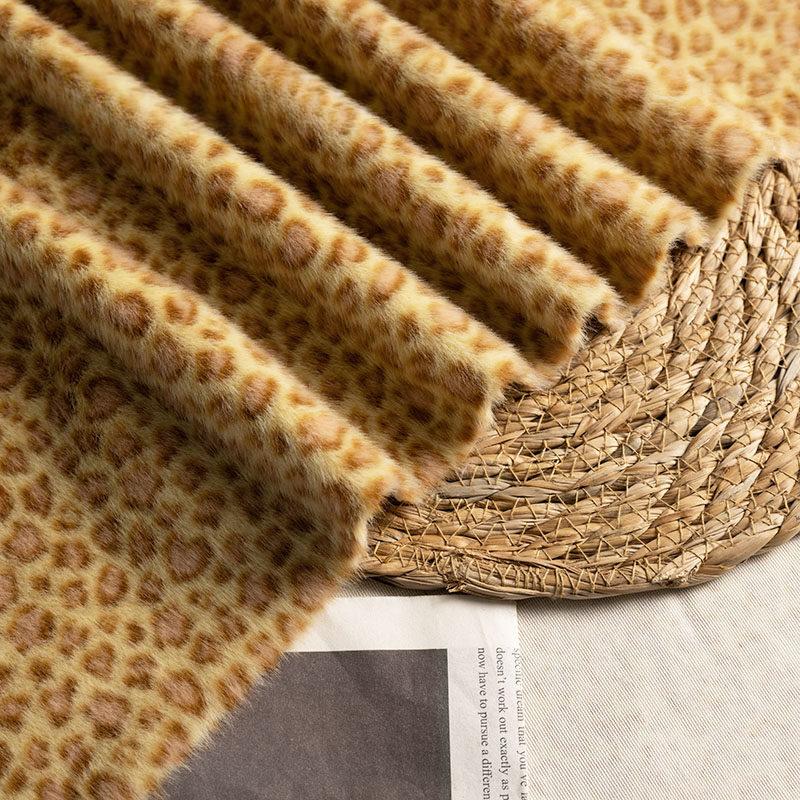 

Multi-Color Imitation Leopard Printed Plush Animal Synthetic Fur Fabric for Clothing Background Cloth Carpet Cushion DIY Fabric 50x50cm