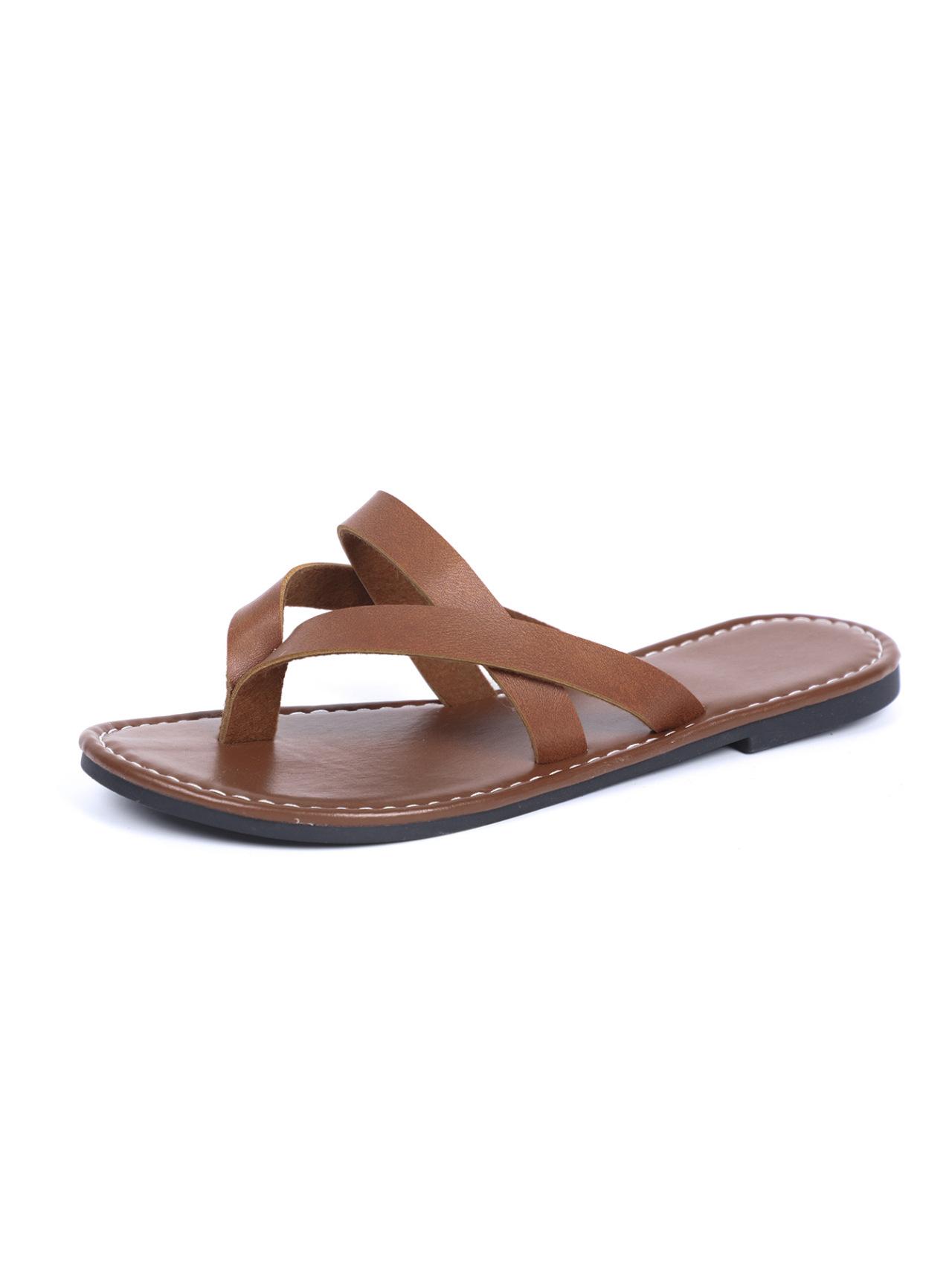 

New foreign trade large size European and American flip-flops summer fashion outer wear pinch feet Internet celebrity beach shoes flat 43 світло-коричневого кольору