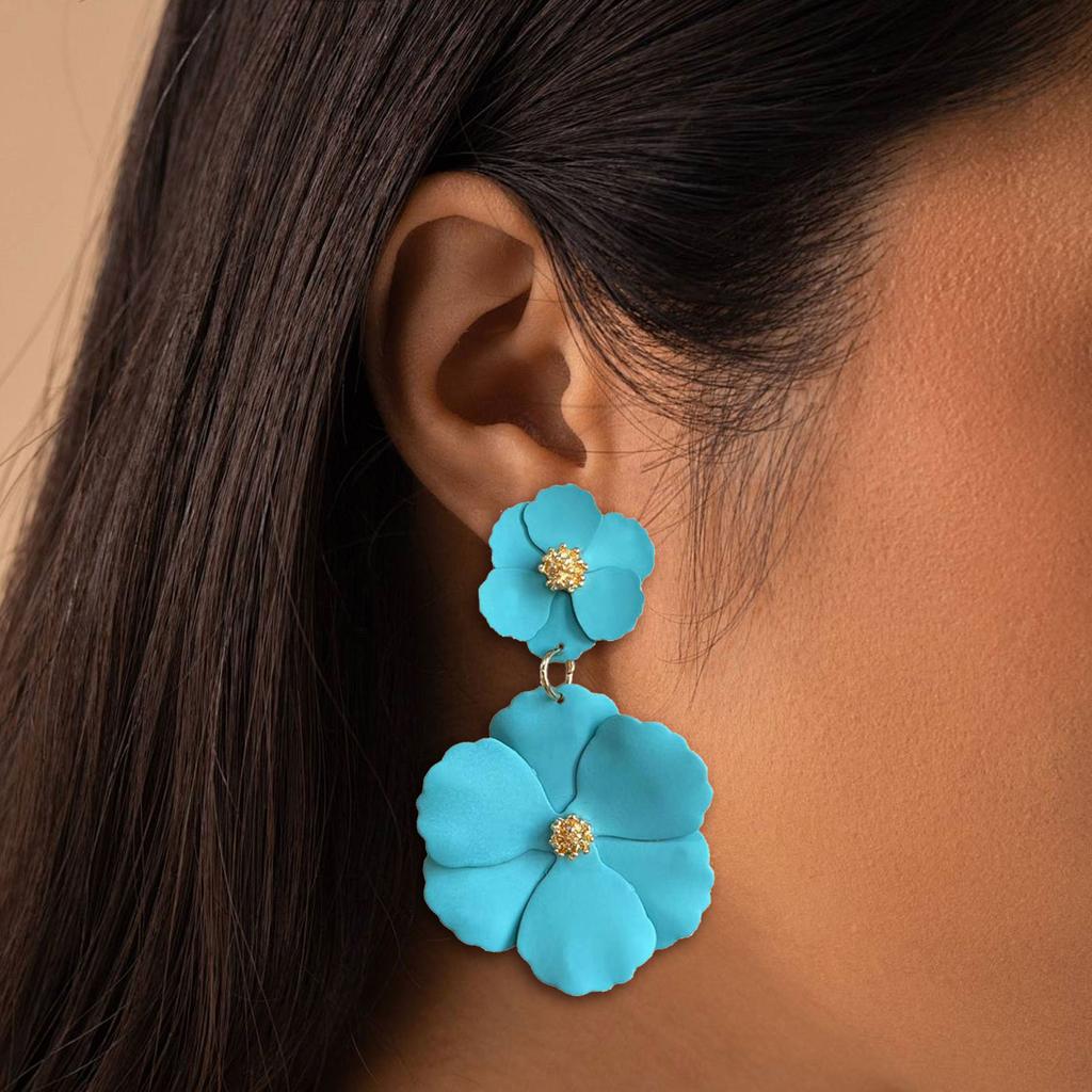 Unique Flower Studs Earrings Fashionable Colorful Dangle Statement Earrings Iron Texture Suitable for Youthful Women