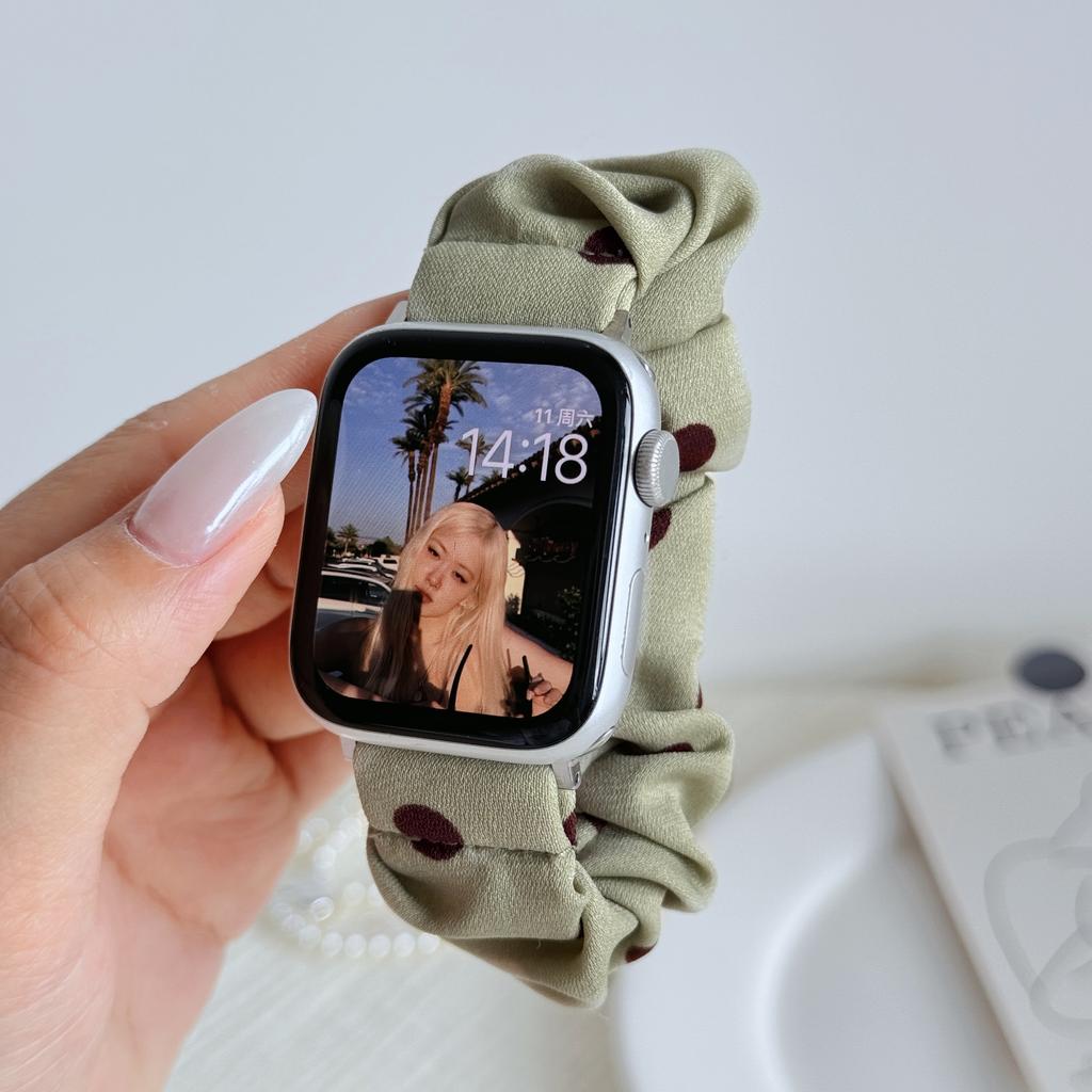 Elastische Scrunchie Band Voor Apple Watch Ultra Band49mm 45/44/42/41 Alle Bereiken voor iWatch Series11 10 9 8 Kleurrijk Gestippeld Patroon Satin Scrunchie Band