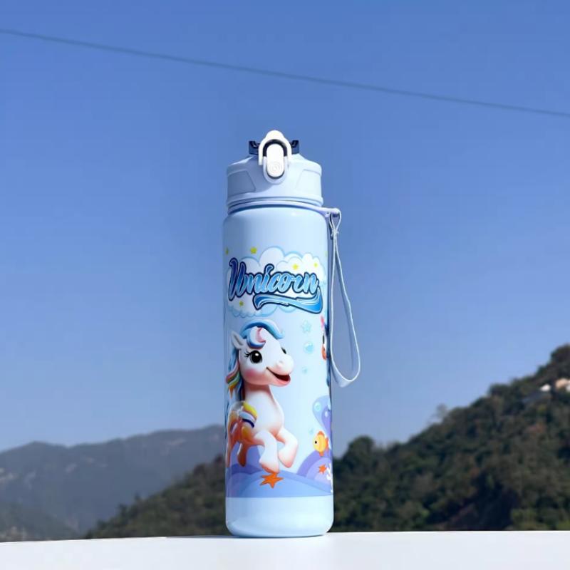 Einfarbige Pony-Wasserflasche 750ML mit Strohhalm Niedliche Cartoon-Wasserbecher für Kinder Camping Trinkflasche