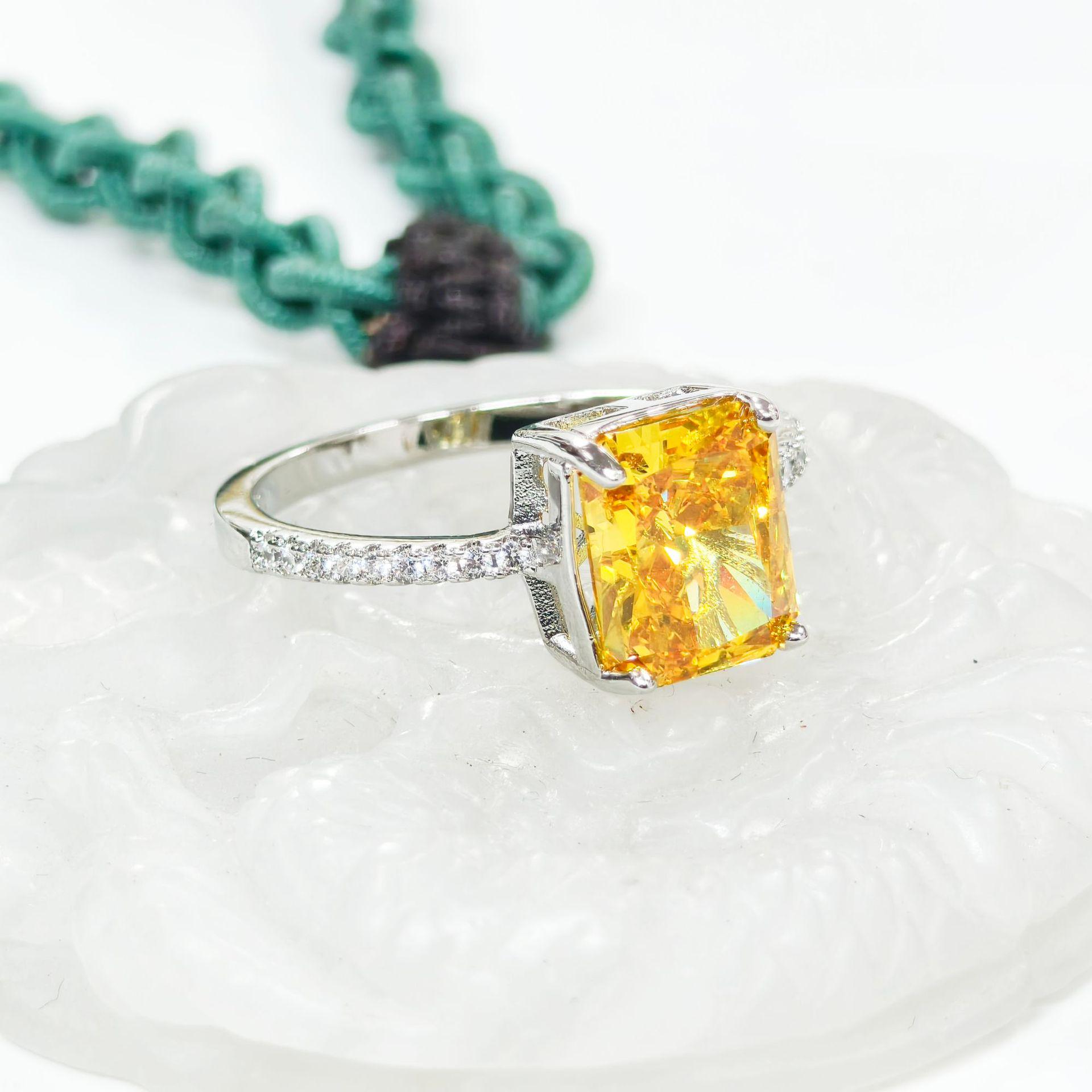Gessen Jewelry: Elegant Oval Zircon Diamond-Cut Ring for Women Size 9