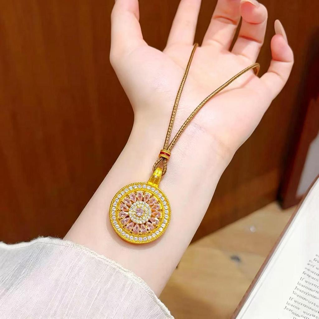 Elegant Rotatable Rhinestone Rose Compass Pendant Necklace in Sand Gold