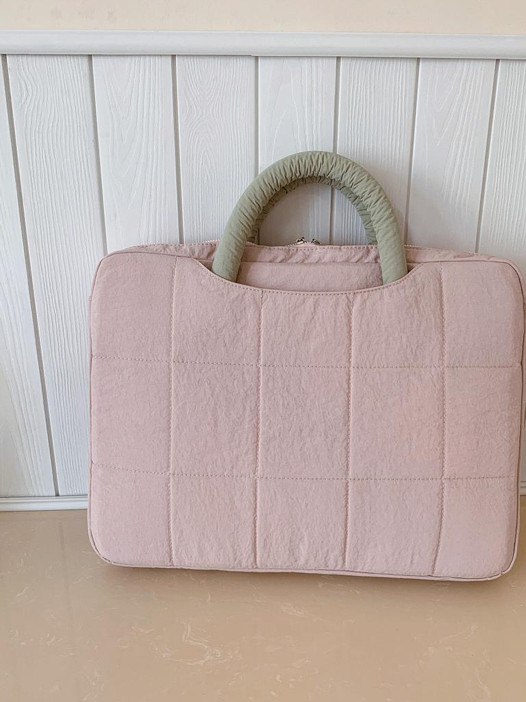 Minimalist Style Casual Tote Bag With Polyester Material For Office And Daily Use