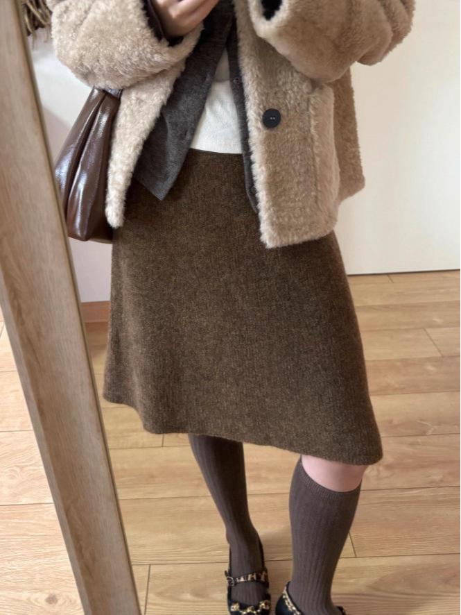 

Versatile Knitted A-Line Midi Skirt for Women - Autumn & Winter, Melade Retro Style Coffee - Tmall Quality