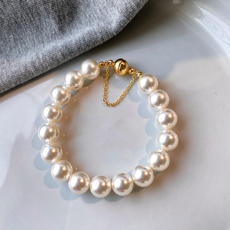 Anti Loss Round Strong Light Magnetic Buckle Pearl Bracelet