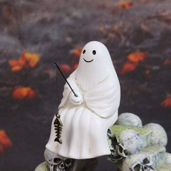 Halloween Sculpture Synthetic Resin Skeleton Fisherman Statue Mini Ghost Fishing Pond Garden Decoration
