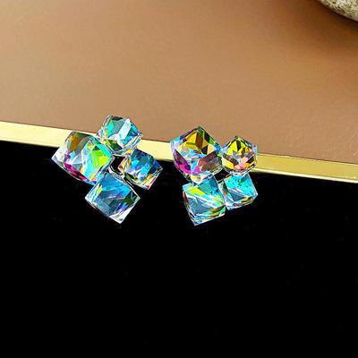 Dazzling Square Women's Stud Earrings Shiny Crystal Black Rhinestone Small Earrings for Female Party Ear Jewelry