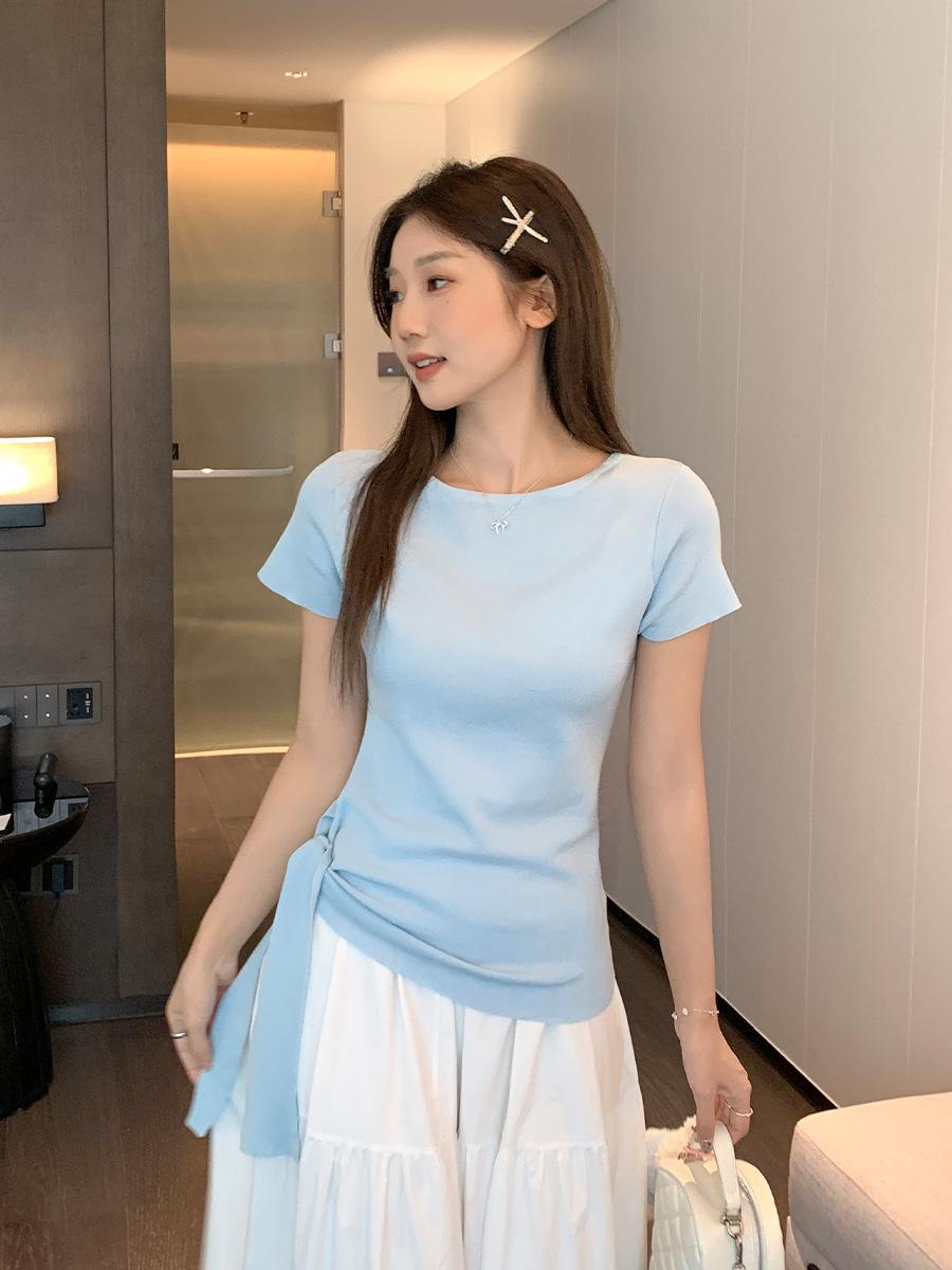 

Chic sweet and spicy wear lace-up design sense front shoulder knitted short-sleeved T-shirt women s super good-looking summer beautiful small top One size fits all светло-синий