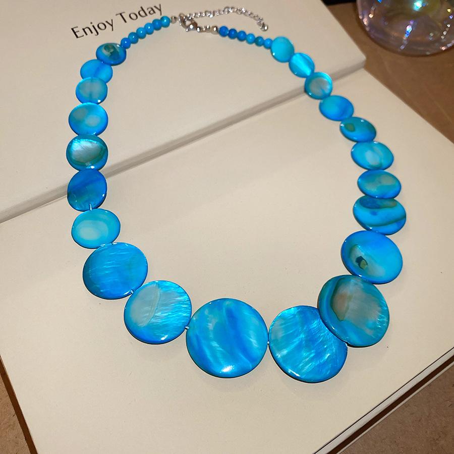 European and American color acrylic shell beaded necklace design sense collarbone chain exaggerated necklace women