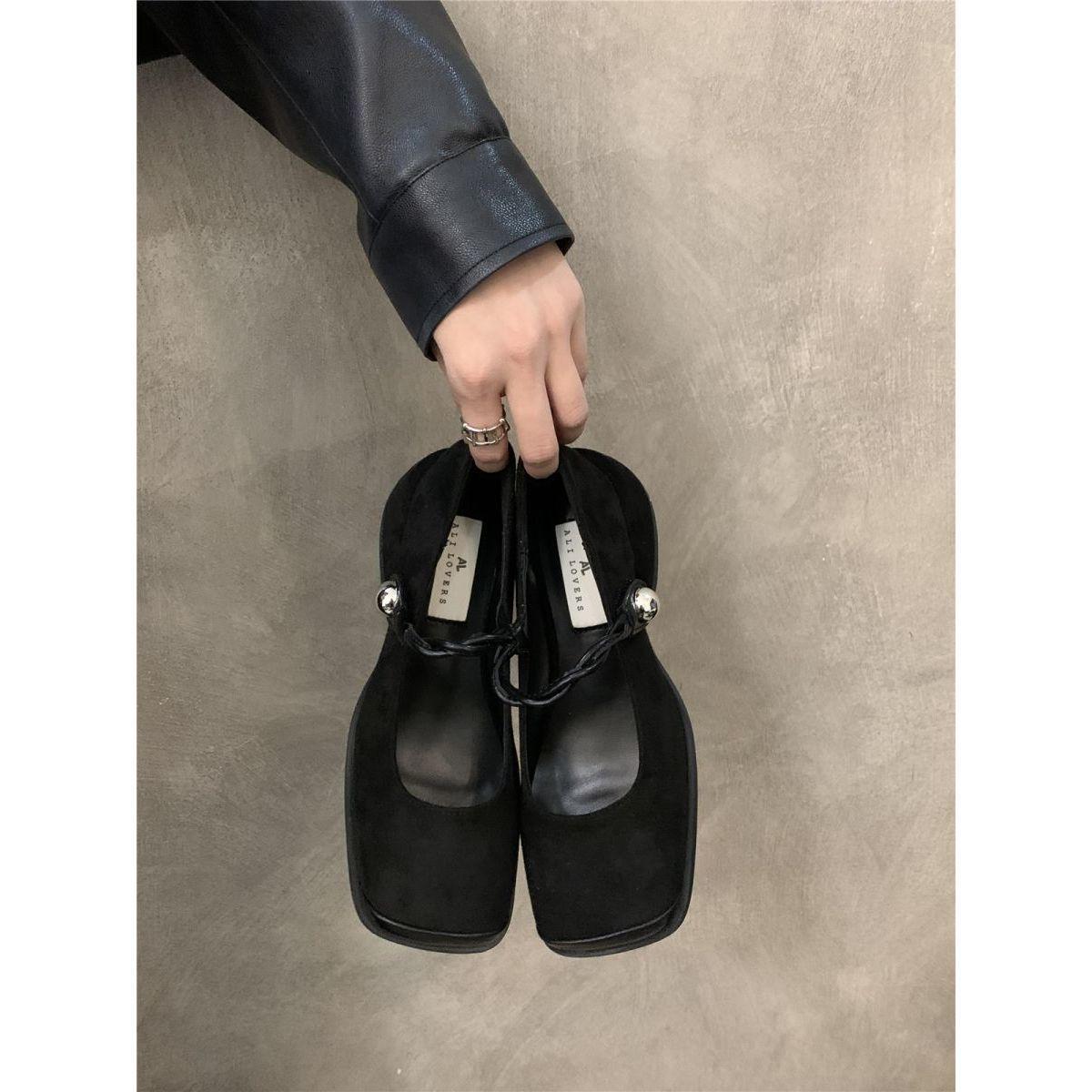 

High heels black Mary Jane small leather shoes women s shoes 2025 new spring and autumn retro square head French single shoes 39