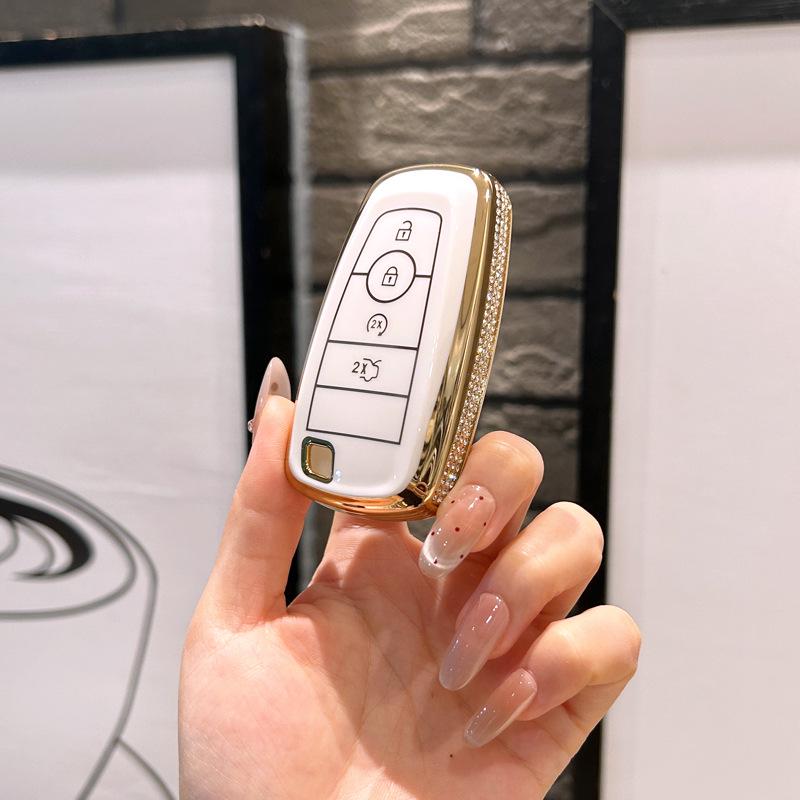 

Ford Kuga/EcoSport Key Case: Three/Four-Button Protective Shell for Men & Women