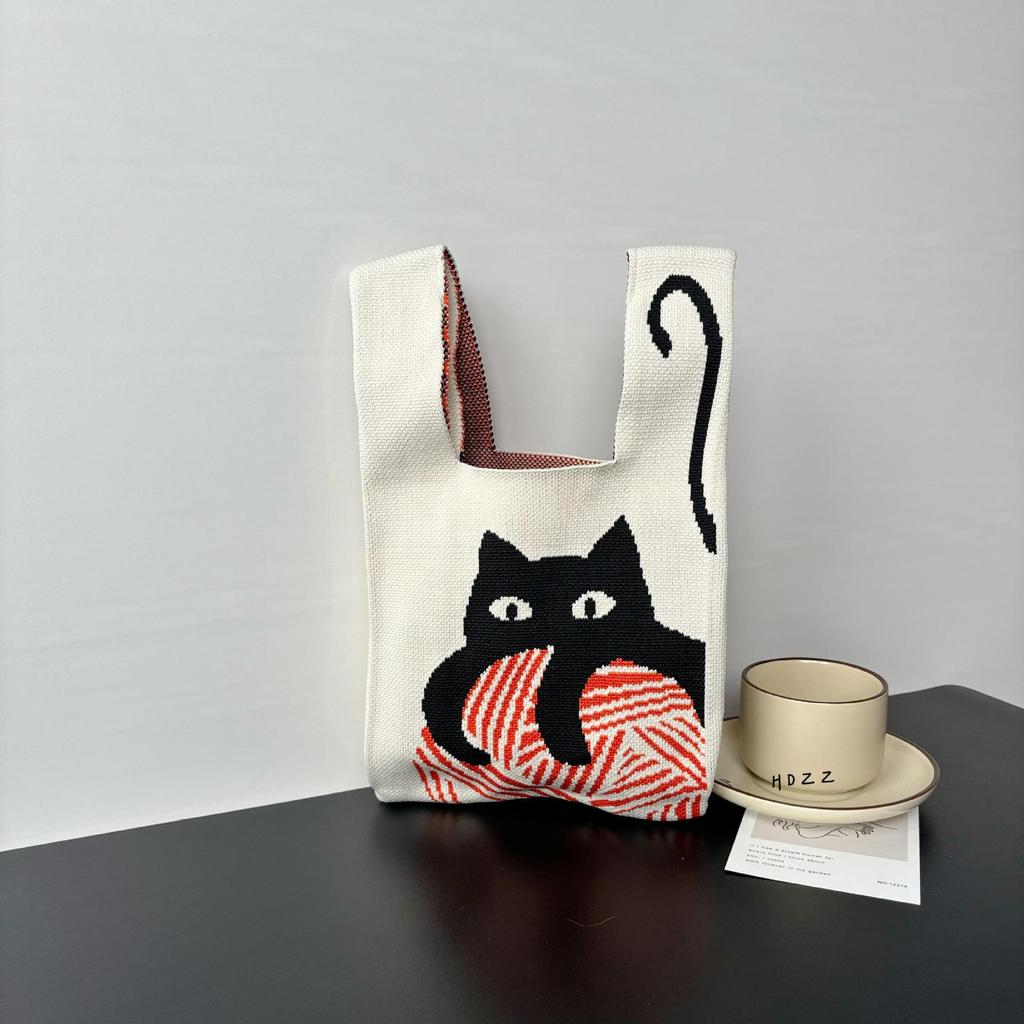 Knitted bag female animal tote bag cute souvenir snack bag versatile vest bag bucket woven gift bag