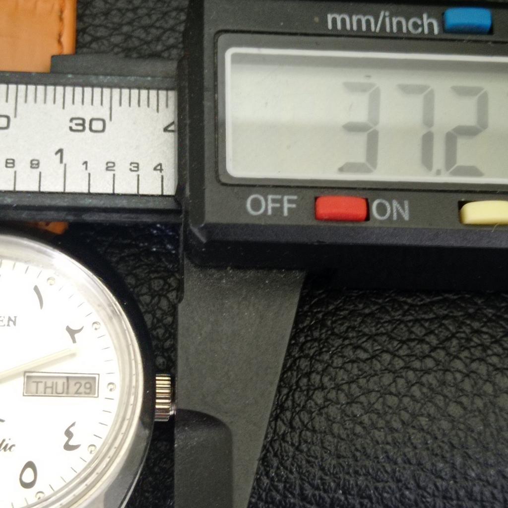 Citizen AUTOMATIK 8200 VINTAGE JAPAN HERREN ARABISCHES SILBERNES ZIFFERBLATT UHR a702769-1 R210-a702769