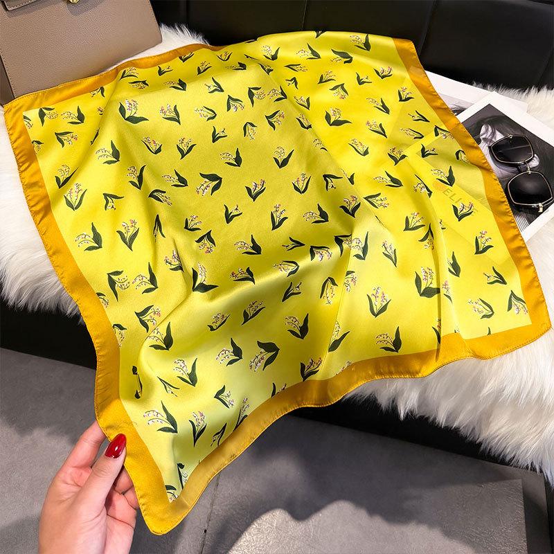 Spring Silk Scarf Fashionable Foreign Style Versatile Small Square Scarf 70Cm Decorative Scarf Sunscreen Travel Shawl Women