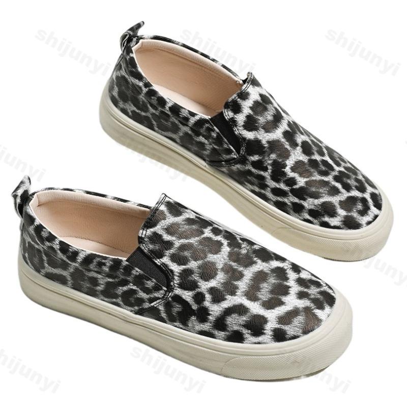 Fashion 2025 Autumn New Style Fashion Leopard Print Shallow Mouth Casual Shoes for Women Versatile Comfortable Thick Soled Single Shoes