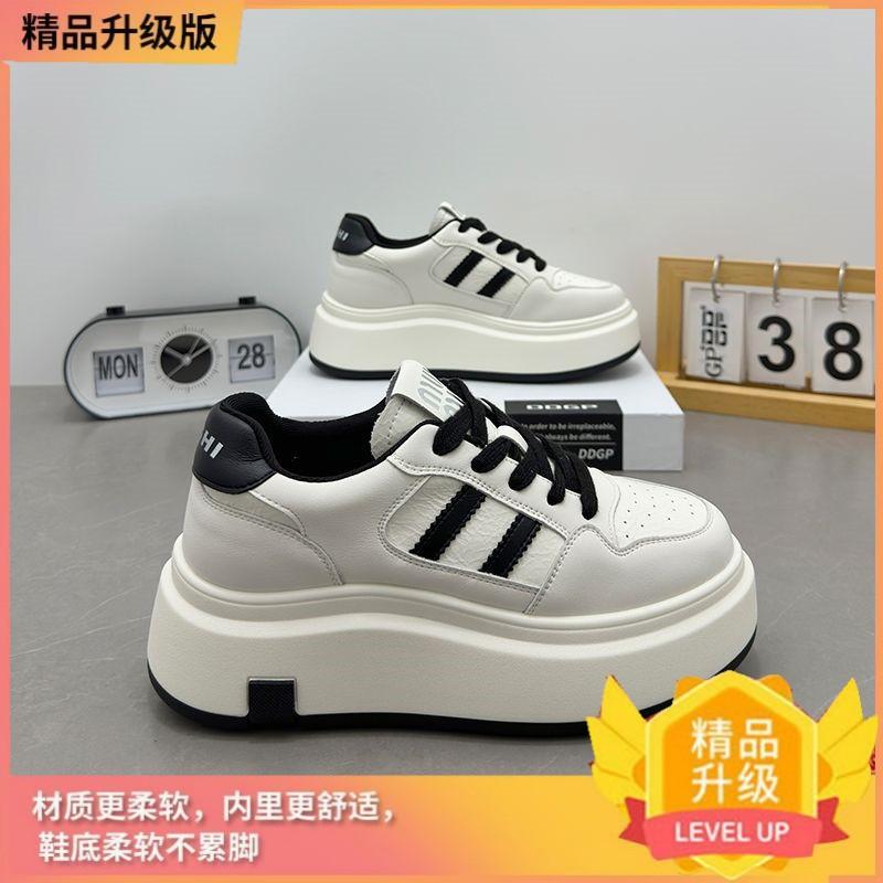 

Ankela красные маффины толстая подошва маленькие белые туфли женские 2025 новый популярный девчачий тренд универсальные спортивные и повседневные кеды 38 чёрный