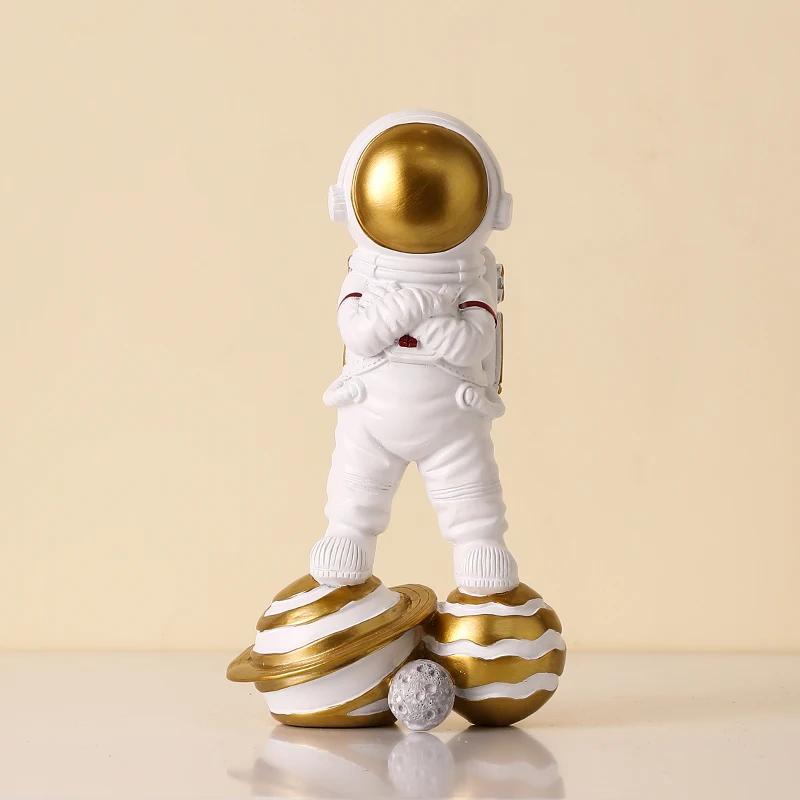 Nordic Modern Astronaut Miniature Figurines Resin Craft Home Fairy Garden Desk Decoration Furnishing Articles Room Accessories