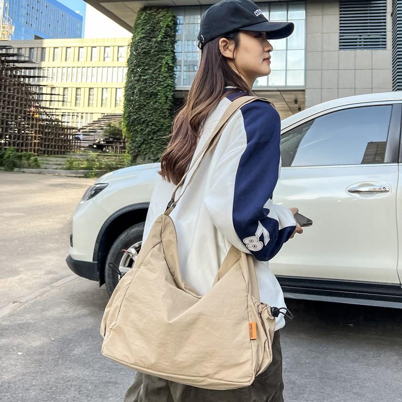 Unisex Lightweight Canvas Crossbody Bag Large Capacity Messenger Shoulder Bag for Men and Women