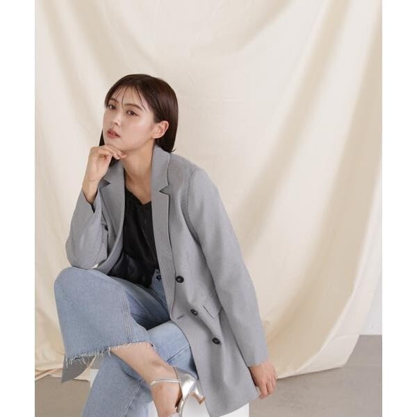 Featured in sweet magazine: Three-piece suit jacket, web-exclusive color: ecru