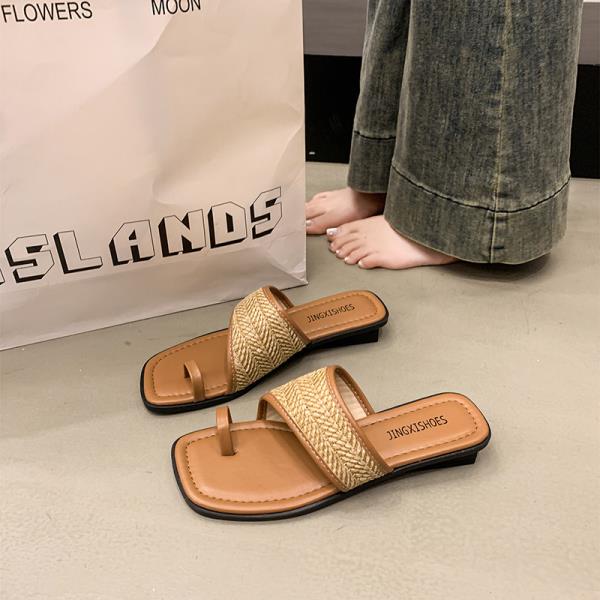 Fashion Slippers Women Summer Shoes Pantofle Slides Shale Female Beach 2025 Flat Soft Sabot Scandals Retro Female Shoes Slippers Flat Sl