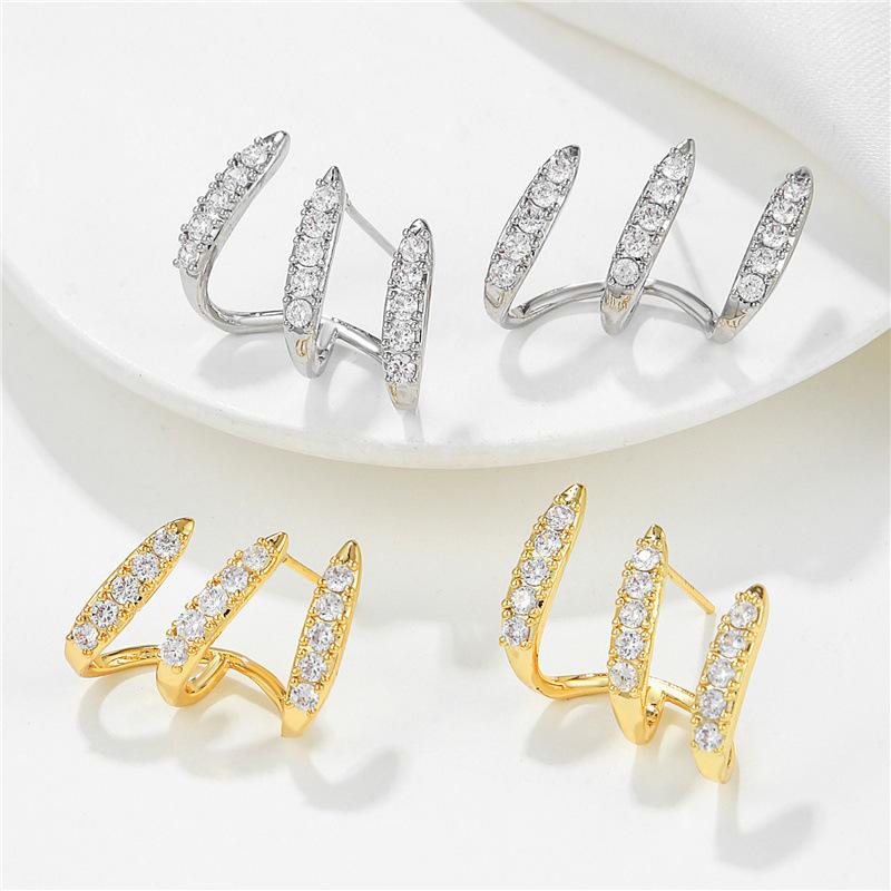 Exquisite Silver Color Claw Stud Earrings with Crystal Modern Versatile Fashion Women's Jewelry Accessory