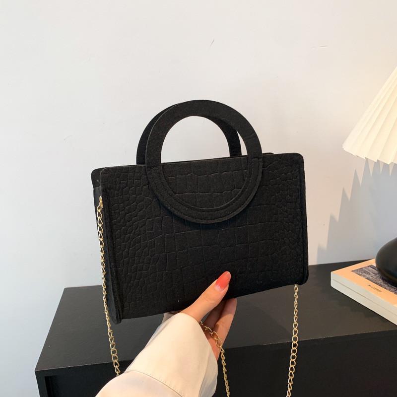 Trendy Fashionable Retro Small Crossbody Bag Stylish Chain Handbag In Black White And Khaki