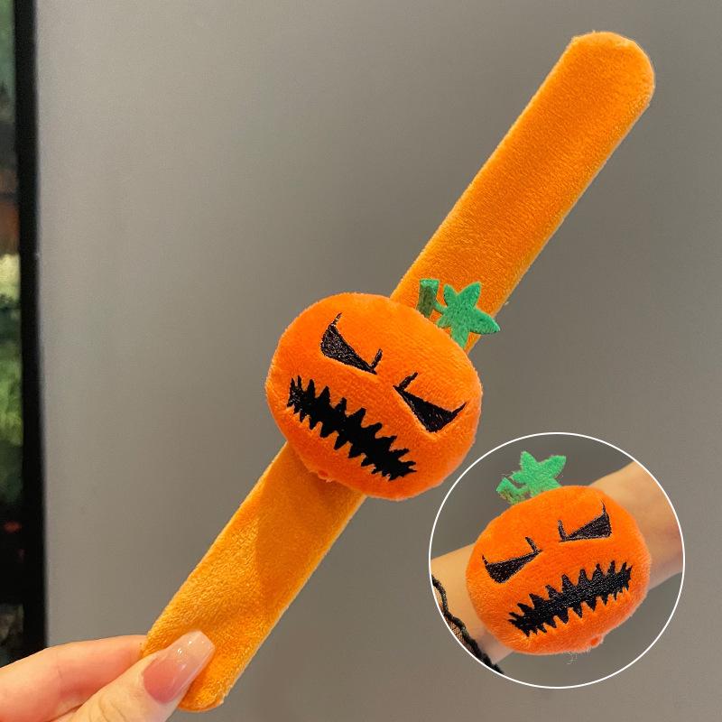 Zabawna Halloweenowa Bransoletka Snap - Wzór Pająka i Dyni