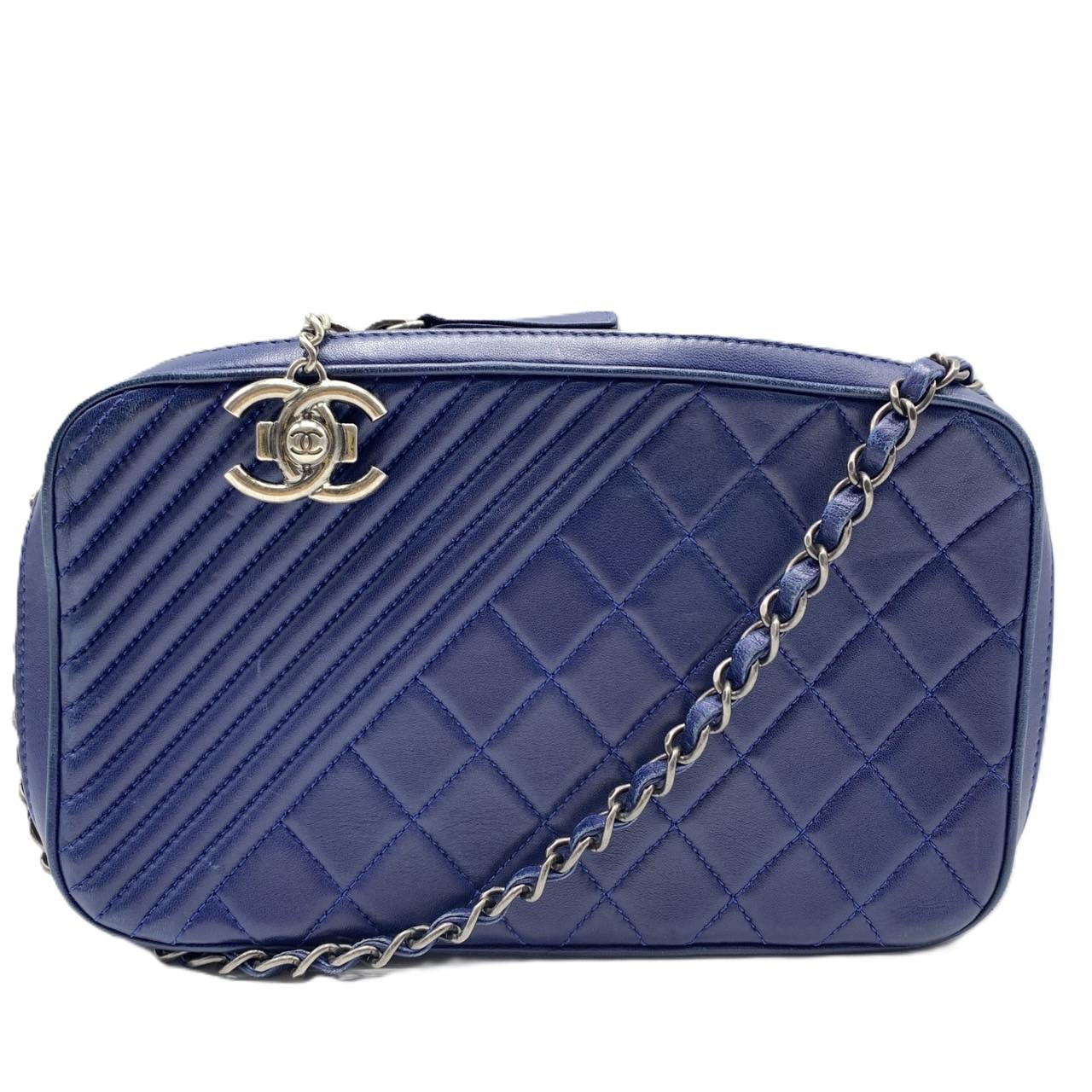 

Used CHANELShoulder Bag lambskin Women