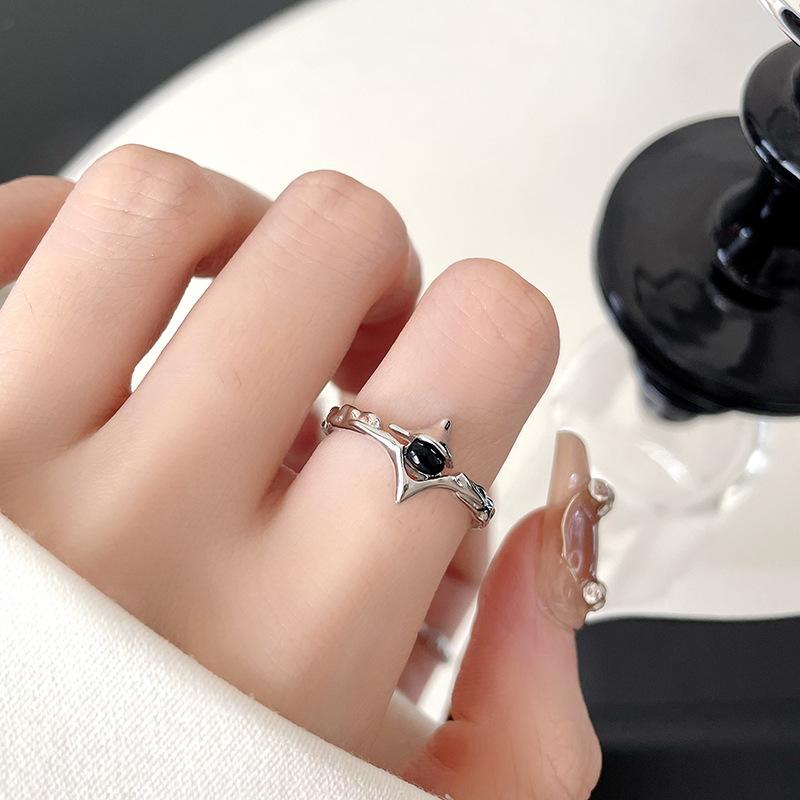 High-End Starlight Open Ring, Black And White Simple Index Finger Ring, Couple Docking, Fashionable Niche Personalized Jewelry