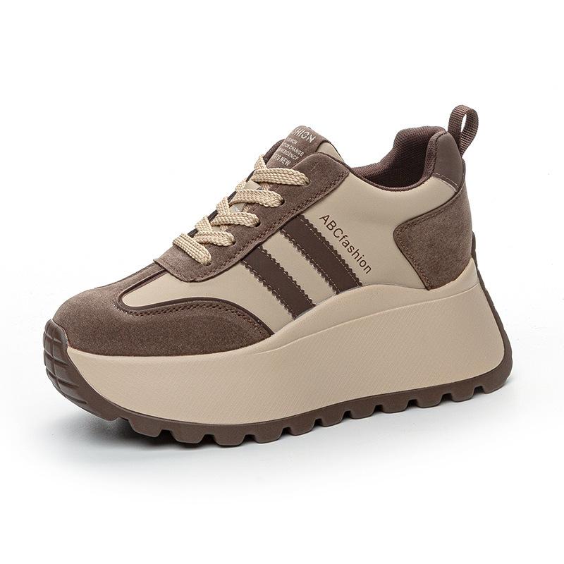 The inner height of the thick-soled muffin is increased by 8cm, and the striped fashion versatile German training shoes are new casual sports shoes