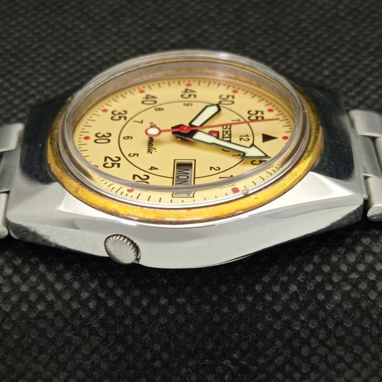 USED RARE VINTAGE SEIKO 5 AUTO 7009A JAPAN MENS CREAM DIAL WATCH 621a-a413410-2 SKU621a-a413410