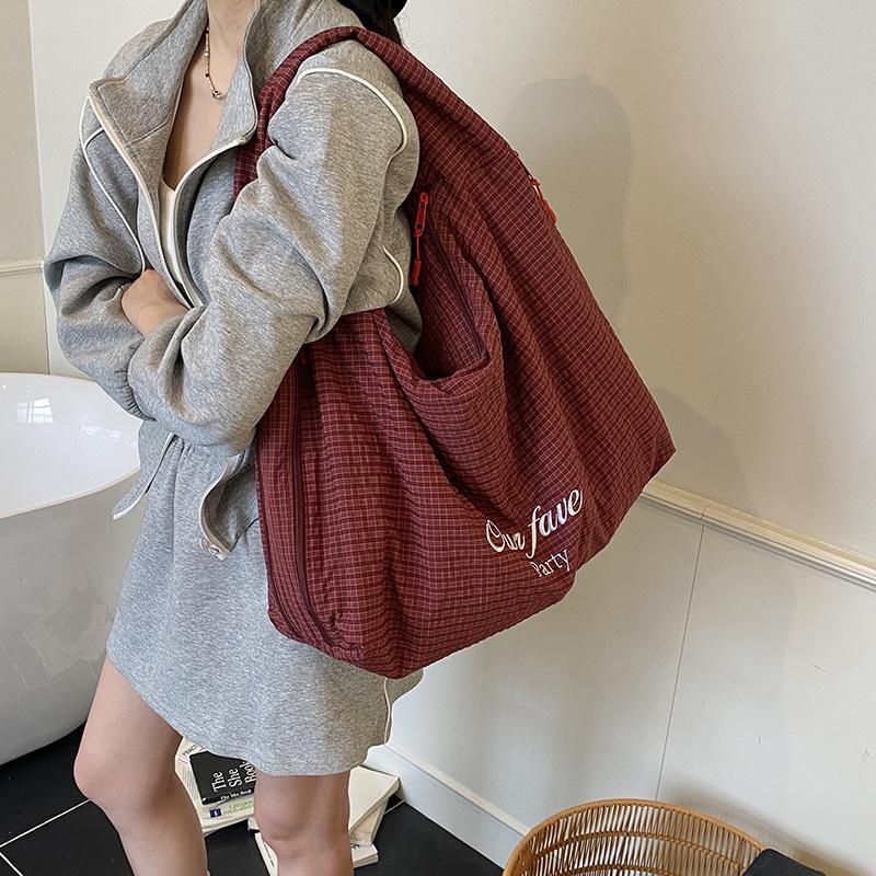 Casual Big Bag Women's New Popular Fashion Tote Bag Large Capacity Class Commuter Shoulder Bag