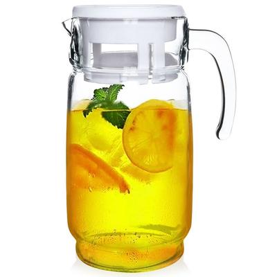 Trinkgeschirr – Wasserbehälter & Getränkespender