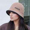 Autumn and Winter Women's Warm Water Bucket Fisherman Hat Looks Small and Covers the Face, Retro Versatile Basin Hat Suitable for Outdoor Travel