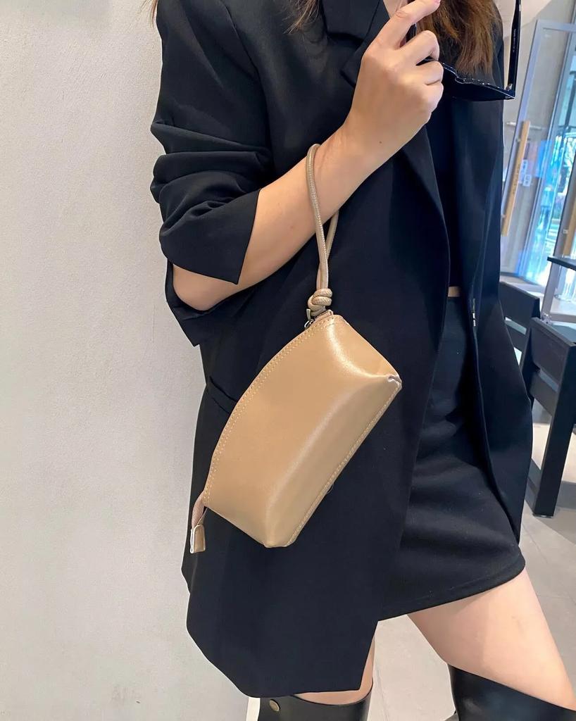 Large Capacity Vegetable Tanned Leather Handbag Light Luxury Lightweight Shell Clutch Bag Simple Design Wrist Coin Purse