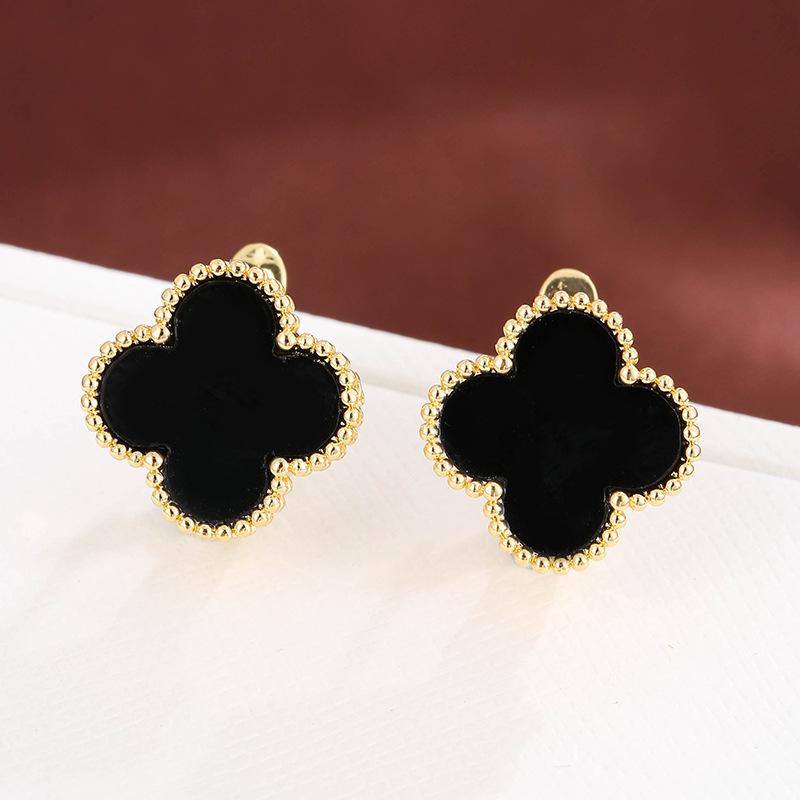 

Новинка Медные серьги в виде четырехлистного клевера Красота Девушка Темперамент Подарок для пары Женские серьги