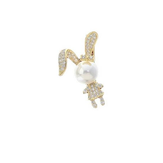 Elegant Zirconia Rabbit Brooch: Trendy Anti-exposure Pin for Sweaters