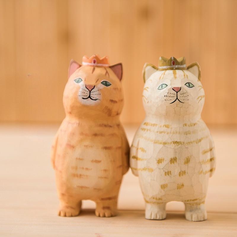 Wooden handicrafts, cat statues, hand carved cat ornaments, creative home ornaments, decorative items, birthday gift ornaments