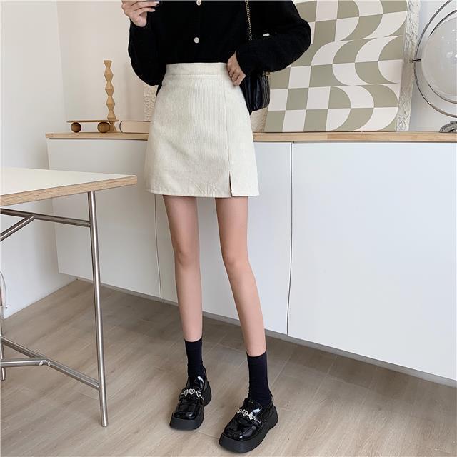 2022 Autumn/Winter Women's High-Waist Retro Corduroy A-Line Skirts: Anti-Exposure, Slim Fit, and Split Design