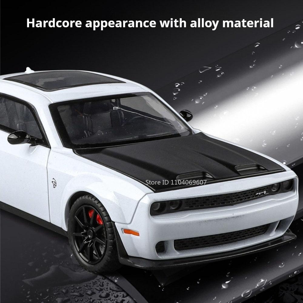1:24 Scale Hellcat Sports Car Model Toy Shock Absorption Pull Back Doors Opened Supercar Models Children's Interactive Toys