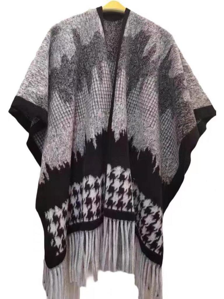 Elegant Ethnic Ink Painting Cape Shawl with Tassels - Versatile Travel Scarf Cloak