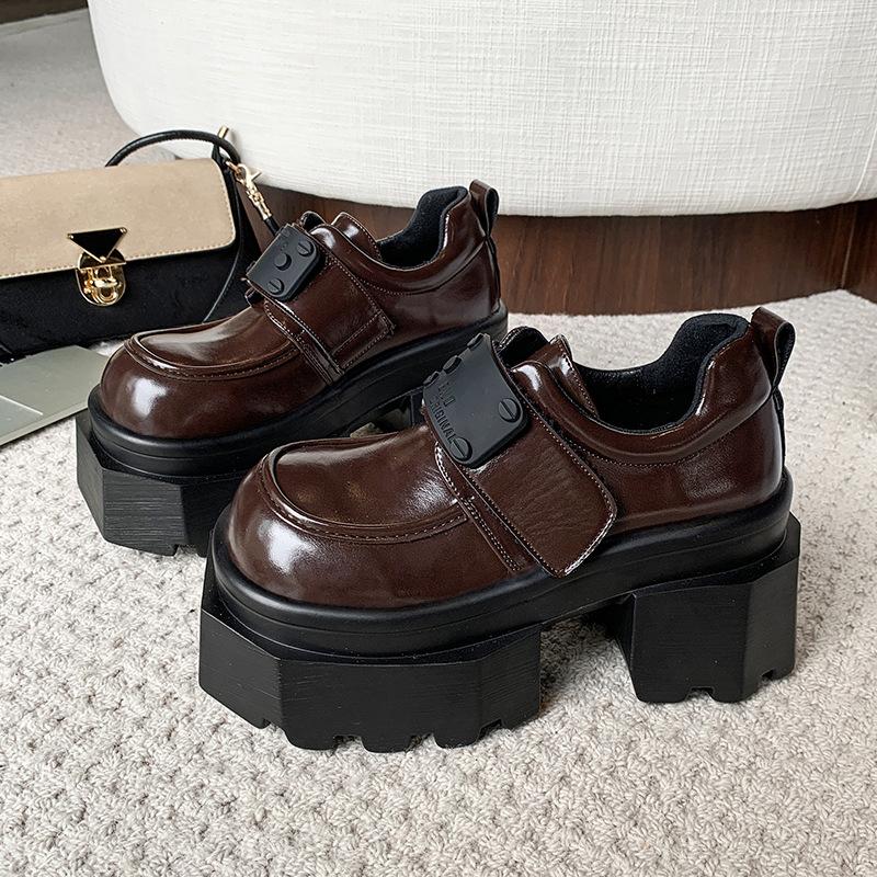 

Height increase 9cm thick-soled small leather shoes women s 2025 spring new small muffin thick heel Velcro loafer single shoes 39