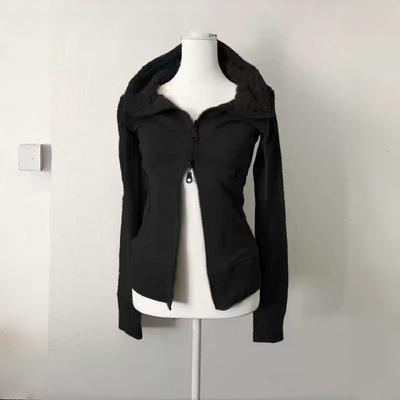 2KWEIRD Goth Punk Ubrania Gorąca Dziewczyna Zima Slim Y2k Bluzy 2000s Streetwear Koreańska Casualowa Bluza Harajuku Vintage Z Kapturem Damski Top