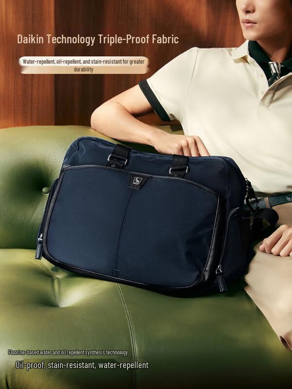OIWAS Triumph Arch Series Travel & Gym Bag