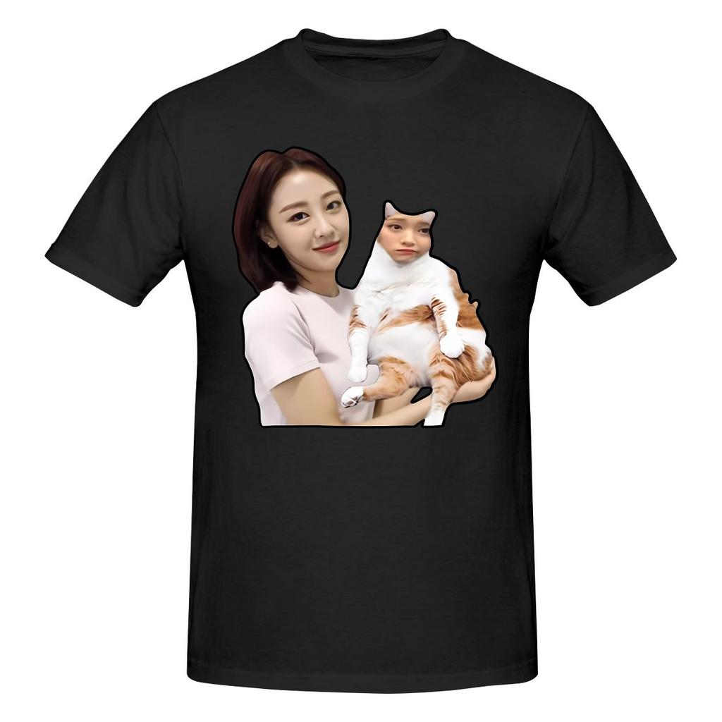 Loona Yves Holding Cat Hyunjin Oversize Tshirtoutdoor Leisure Clean Surface Tee